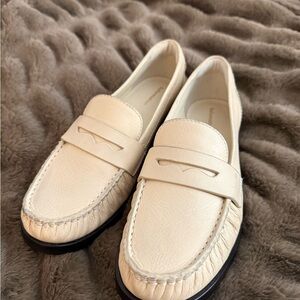 Reformation Francine Ruched Loafer - 7.5